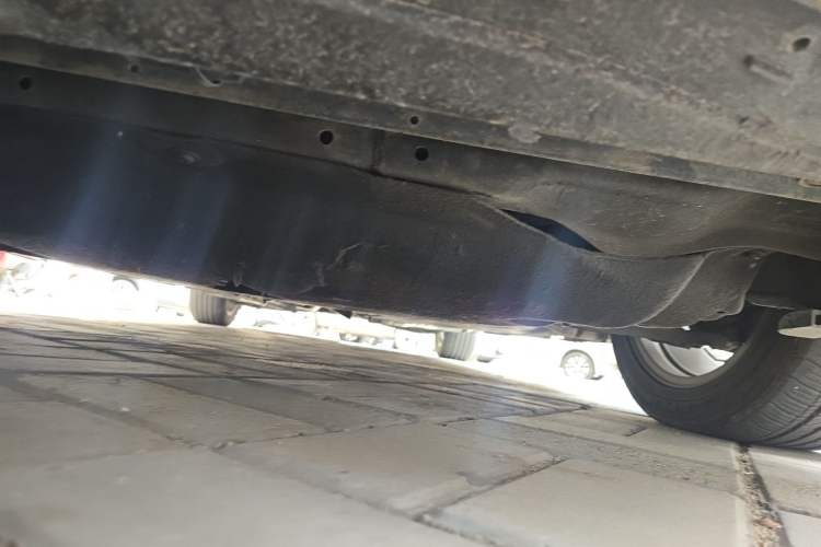 Used Volvo V60 2013 T5 Zhiya Edition Chassis Front