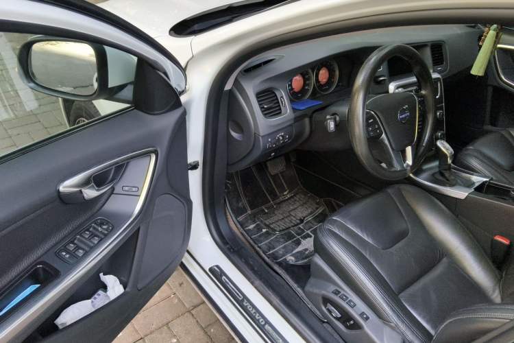 Used Volvo V60 2013 T5 Zhiya Edition Driver Seat