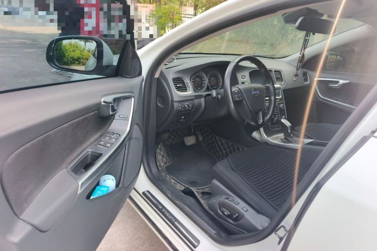 Used Volvo V60 2013 T5 Smart Edition Driver Seat