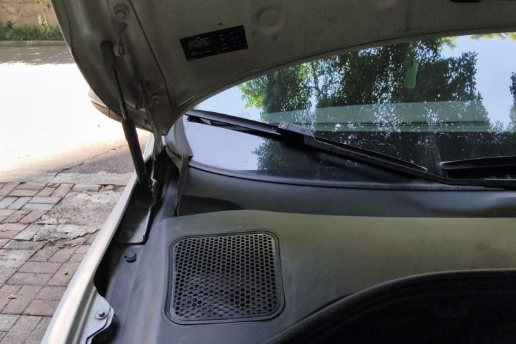 Used Volvo V60 2013 T5 Zhiya Edition Engine Bay Right
