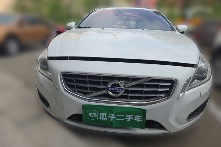 Used Volvo V60 2013 T5 Zhiya Edition Front