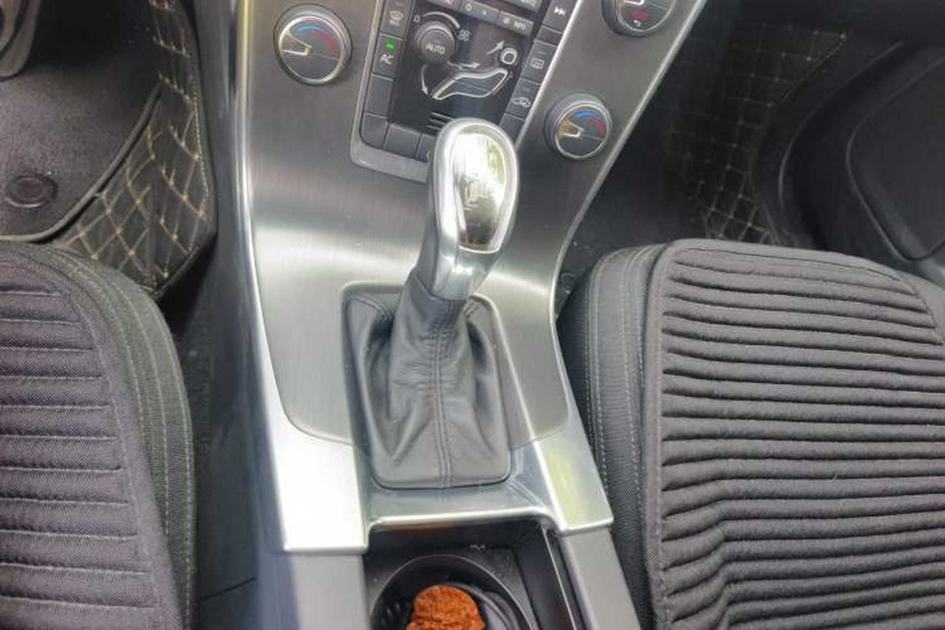 Used Volvo V60 2013 T5 Smart Edition Gear Lever