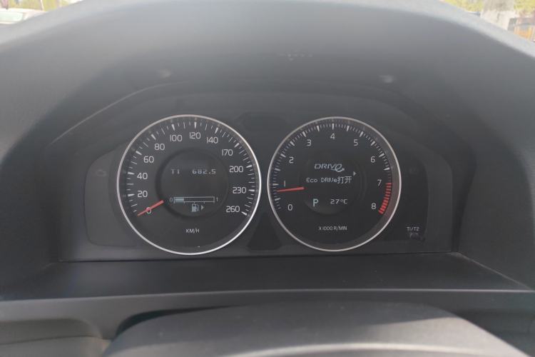 Used Volvo V60 2013 T5 Zhiya Edition Instrument Cluster
