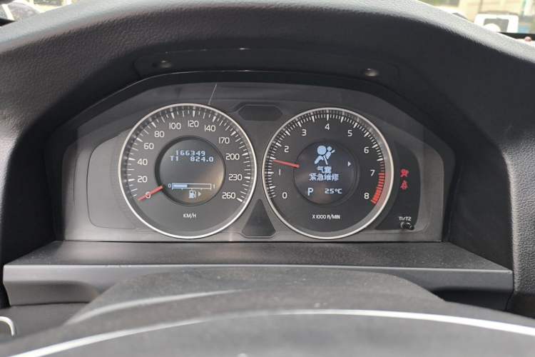 Used Volvo V60 2013 T5 Zhiya Edition Instrument Cluster