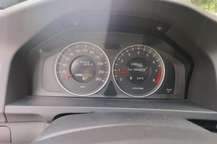 Used Volvo V60 2013 T5 Smart Edition Instrument Cluster