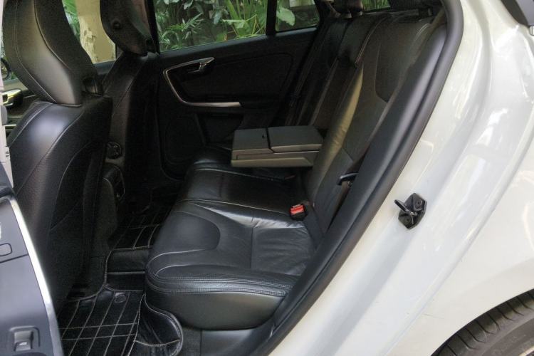 Used Volvo V60 2013 T5 Zhiya Edition Left Rear Seat