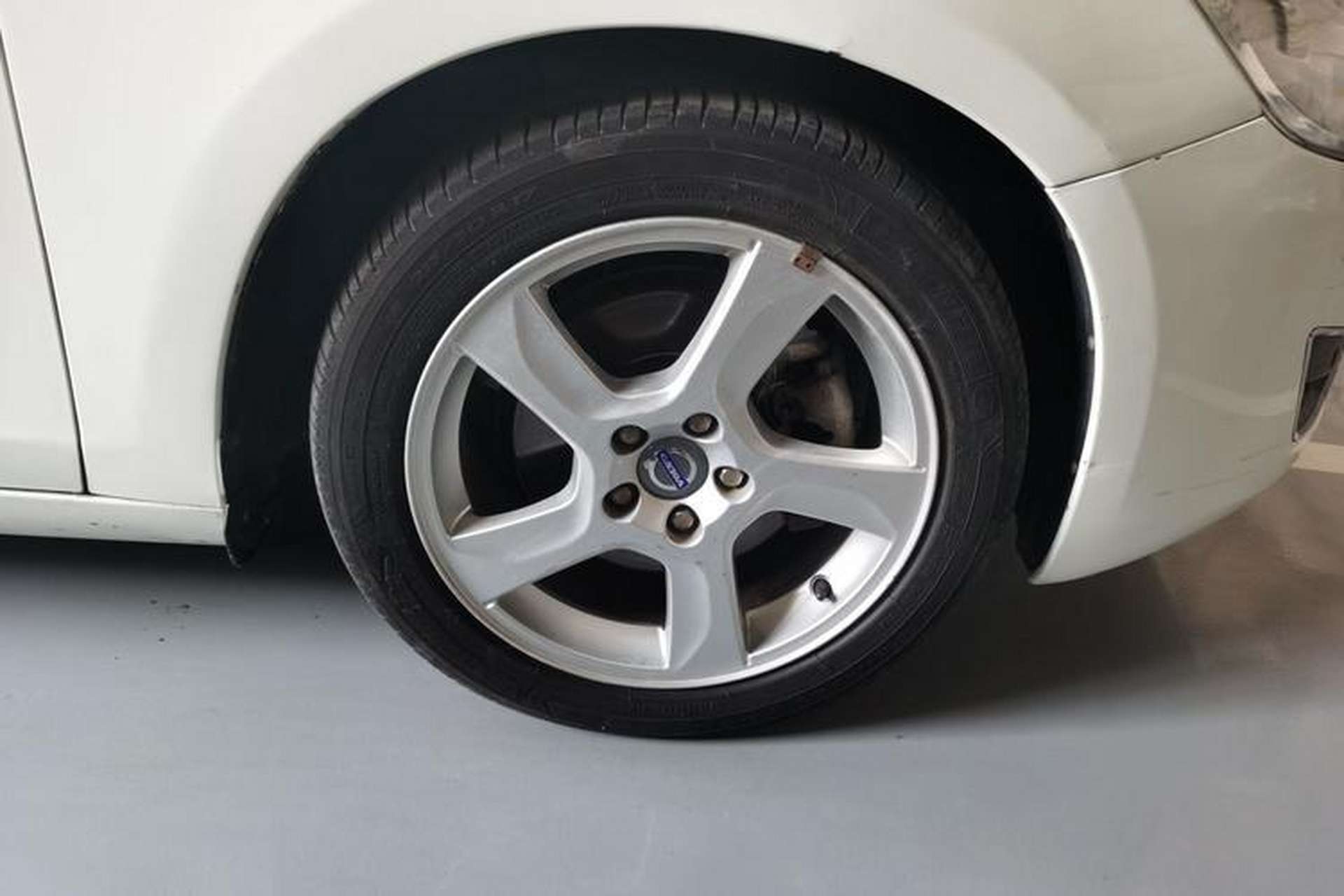 Used Volvo V60 2013 T5 Zhiya Edition Right Front Wheel Hub