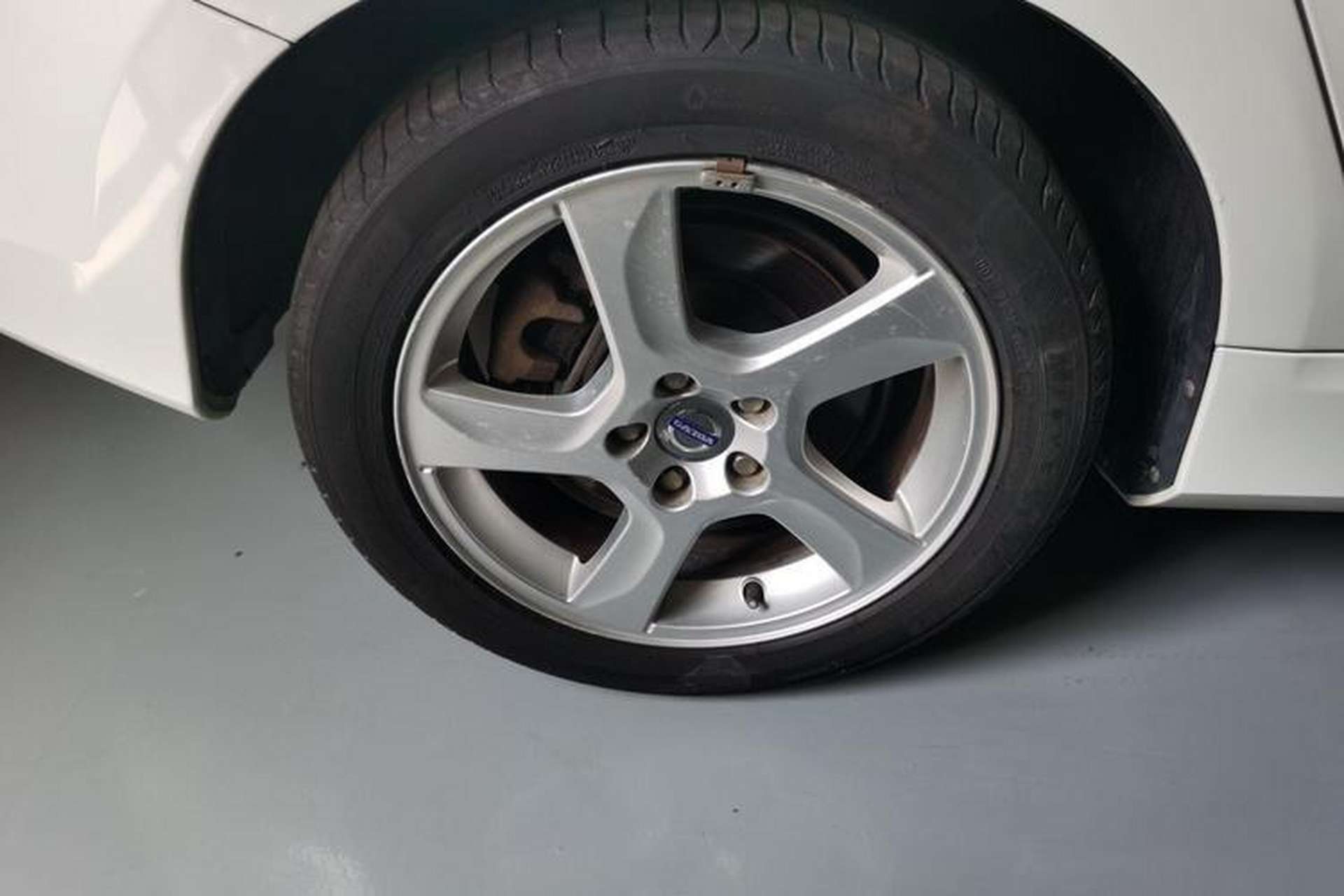 Used Volvo V60 2013 T5 Zhiya Edition Right Rear Wheel Hub