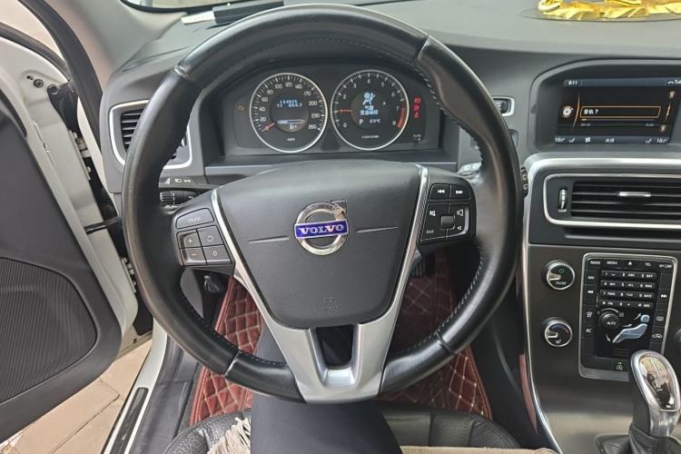 Used Volvo V60 2013 T5 Zhiya Edition Steering Wheel
