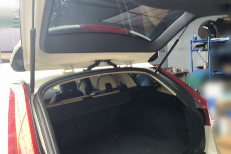 Used Volvo V60 2013 T5 Zhiya Edition Trunk