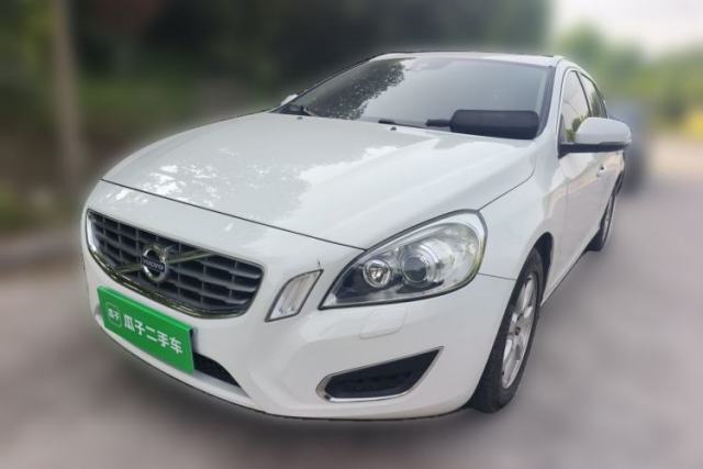 Used Volvo V60 2013 T5 Smart Edition