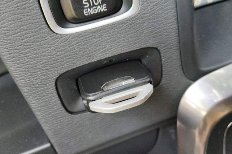 Used Volvo V60 2013 T5 Zhiya Edition Vehicle Key
