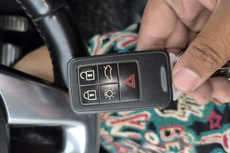 Used Volvo V60 2013 T5 Zhiya Edition Vehicle Key