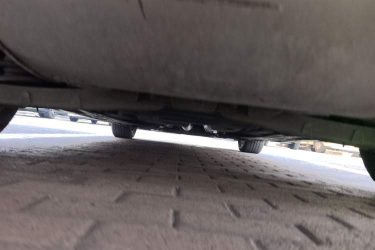 Used Volvo V60 2013 T5 Zhiya Edition Chassis Rear