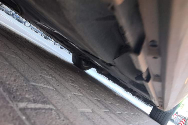 Used Volvo V60 2013 T5 Zhiya Edition Chassis Rear Right
