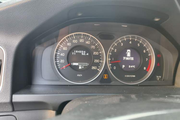 Used Volvo V60 2013 T5 Zhiya Edition Odometer Close Up