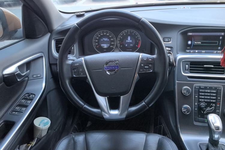 Used Volvo V60 2013 T5 Zhiya Edition Steering Wheel