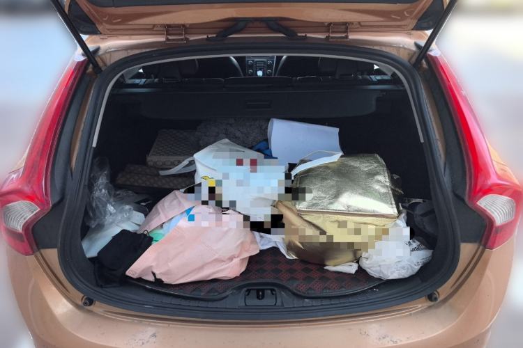 Used Volvo V60 2013 T5 Zhiya Edition Trunk