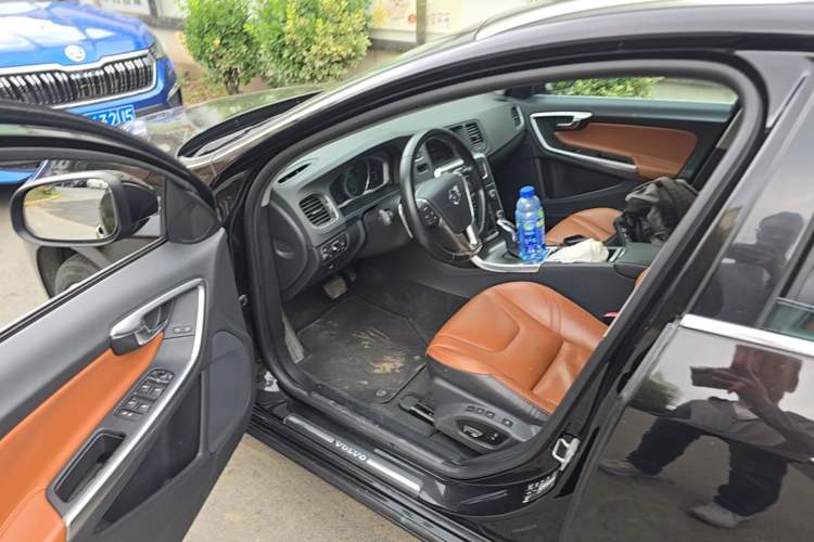 Used Volvo V60 2014 T5 Zhiya Edition Driver Seat