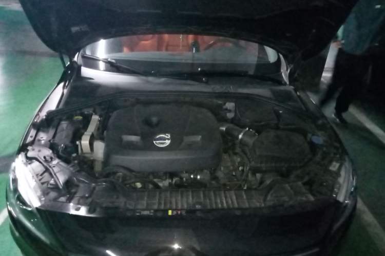 Used Volvo V60 2014 Restyled T5 Zhiya Edition Engine Bay
