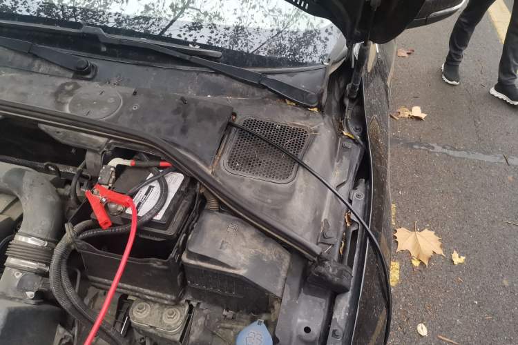 Used Volvo V60 2014 T5 Zhiyi Edition Engine Bay Left