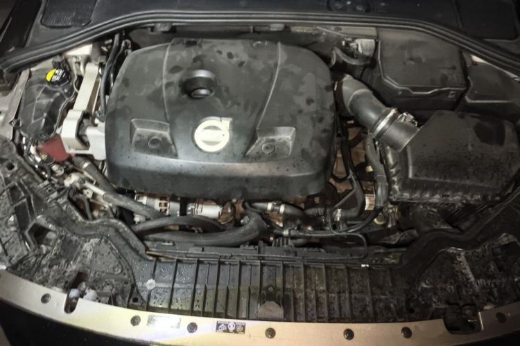 Used Volvo V60 2014 Restyled T5 Zhiya Edition Engine Bay