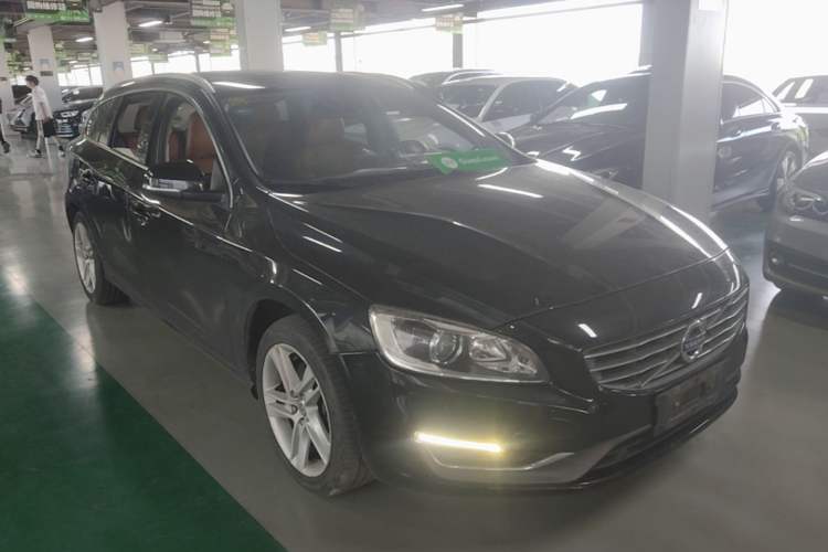 Used Volvo V60 2014 T5 Zhiya Edition Exterior 1