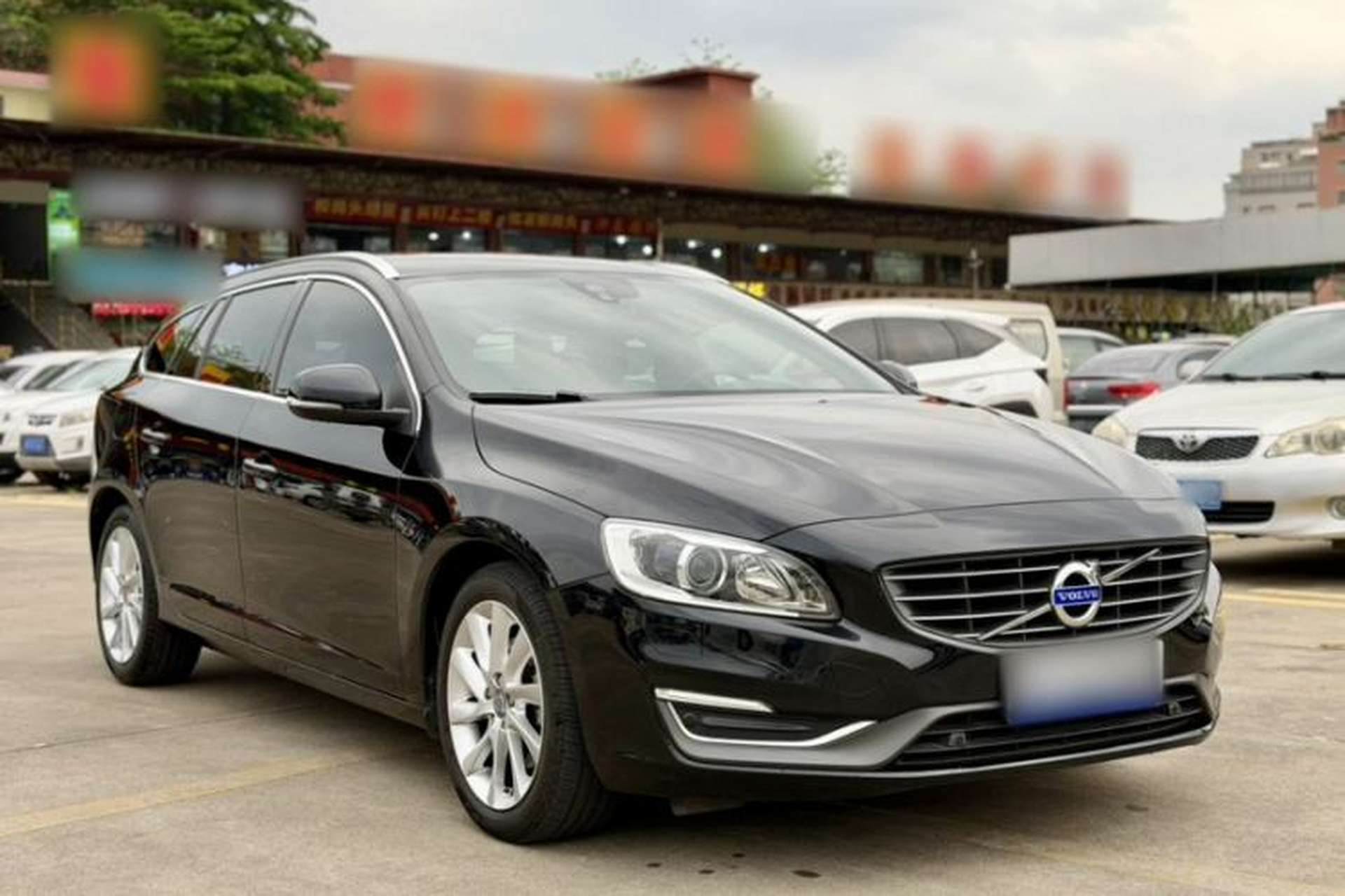 Used Volvo V60 2014 Facelift T5 Zhiyi Edition Exterior 8