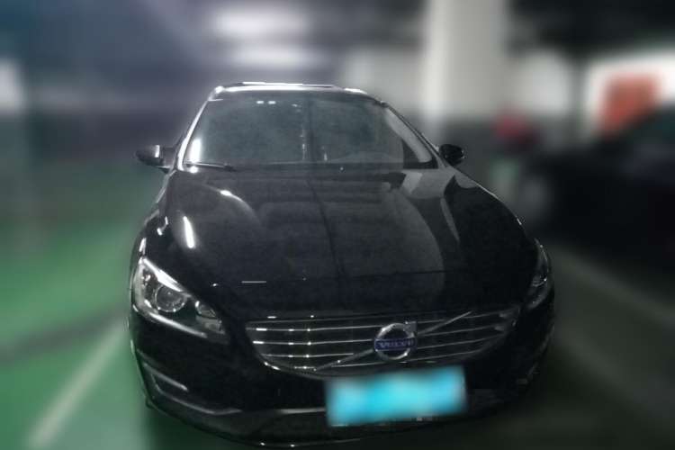Used Volvo V60 2014 Restyled T5 Zhiya Edition Front