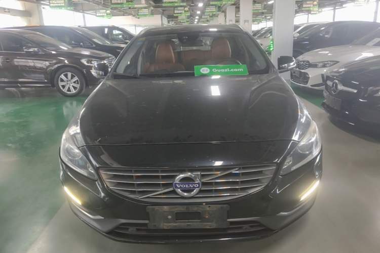 Used Volvo V60 2014 T5 Zhiya Edition Front