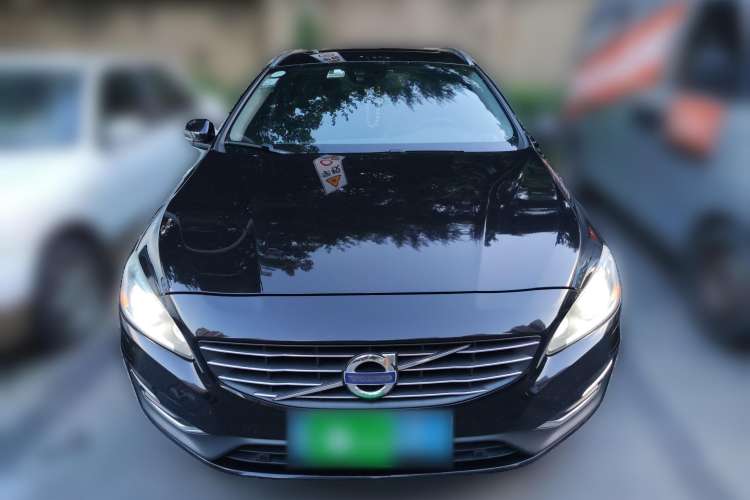 Used Volvo V60 2014 T5 Zhiyi Edition Front