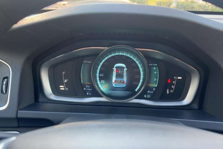Used Volvo V60 2014 T5 Zhiya Edition Instrument Cluster