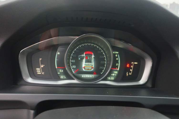 Used Volvo V60 2014 Restyled T5 Zhiya Edition Instrument Cluster