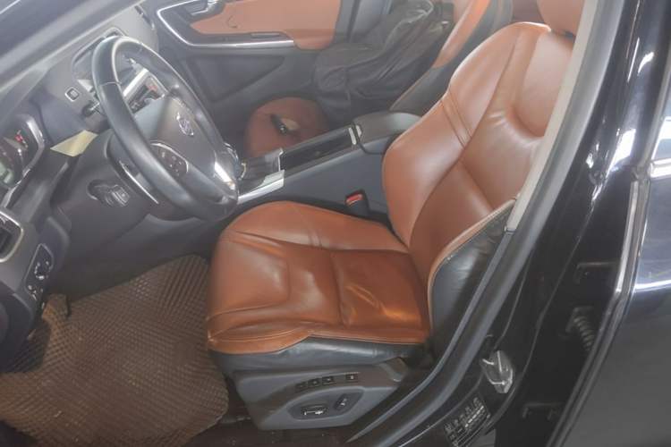 Used Volvo V60 2014 T5 Zhiya Edition Left Front Seat