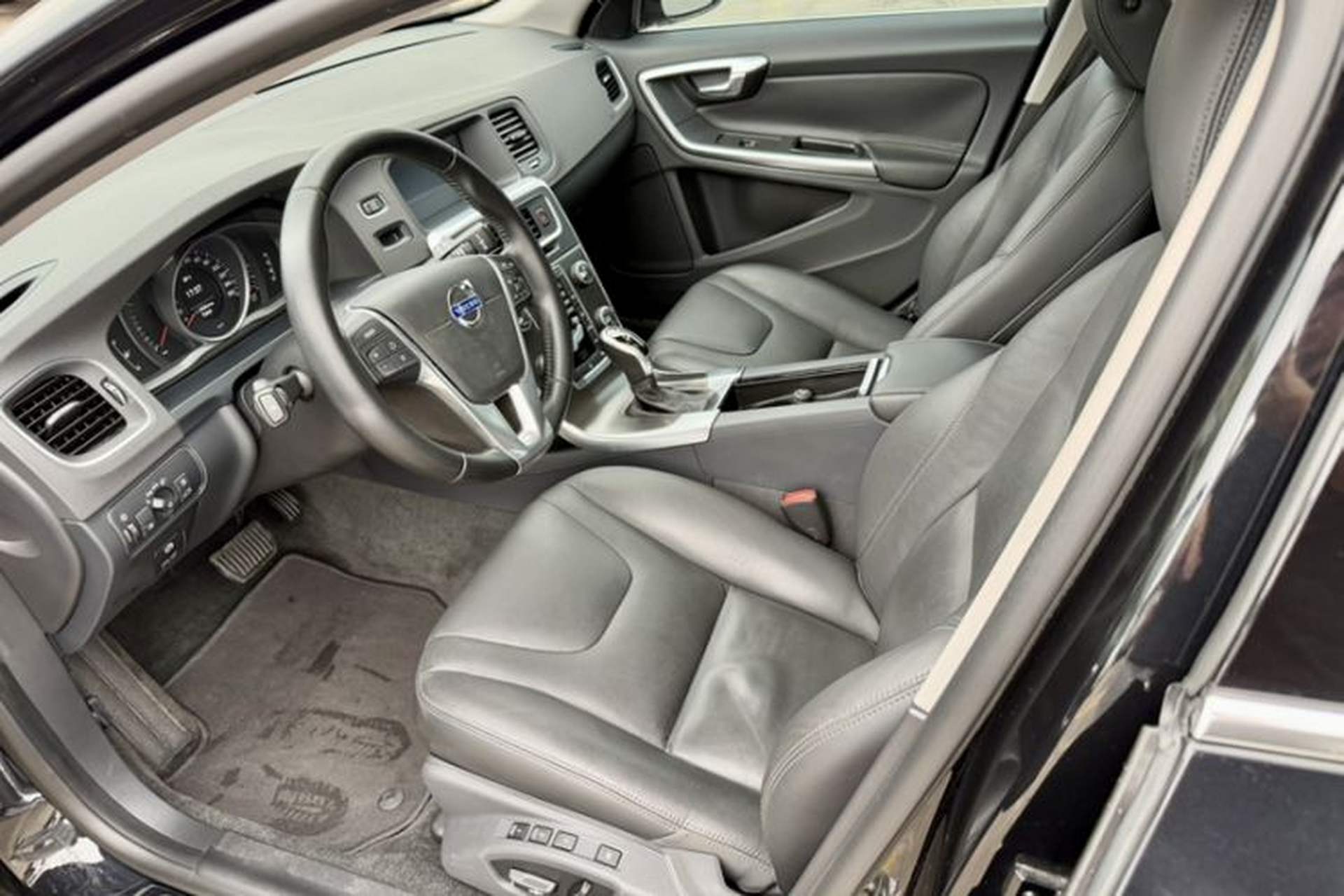 Used Volvo V60 2014 Facelift T5 Zhiyi Edition Left Front Seat