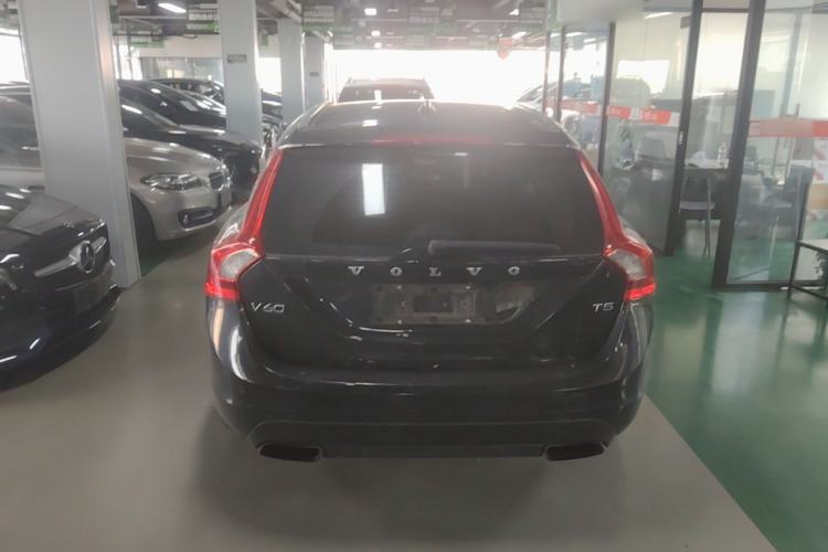 Used Volvo V60 2014 T5 Zhiya Edition Rear