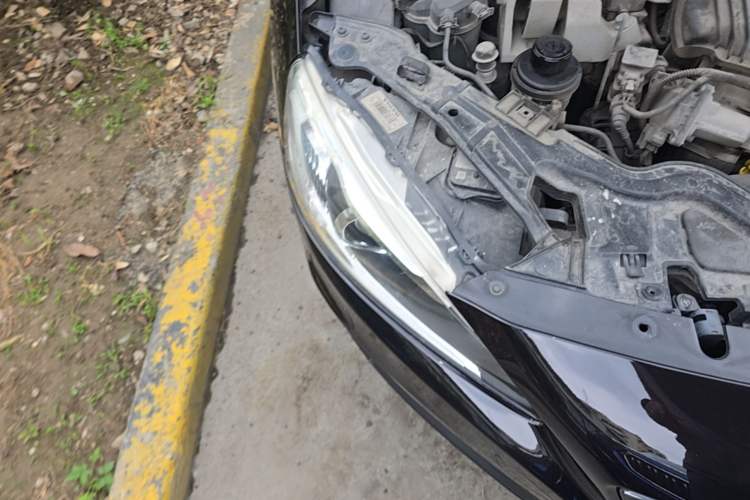 Used Volvo V60 2014 T5 Zhiya Edition Right Front Headlight