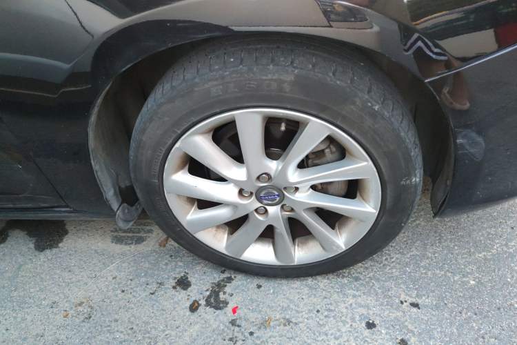 Used Volvo V60 2014 T5 Zhiyi Edition Right Front Wheel Hub
