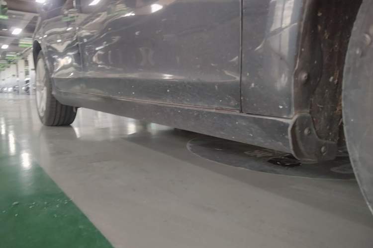 Used Volvo V60 2014 T5 Zhiya Edition Right Side Sill