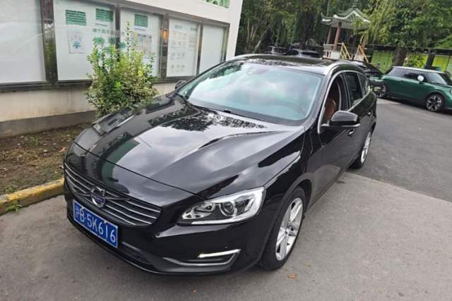 Used Volvo V60 2014 T5 Zhiya Edition