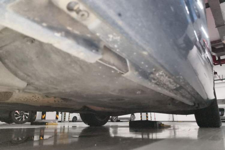 Used Volvo V60 2014 Restyled T5 Zhiya Edition Chassis Front Left