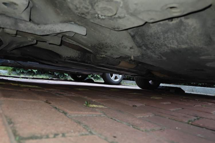 Used Volvo V60 2014 Restyled T5 Zhiya Edition Chassis Front Left