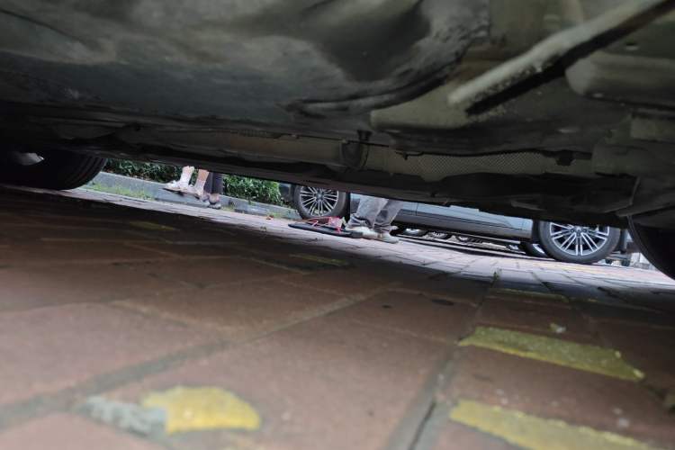 Used Volvo V60 2014 Restyled T5 Zhiya Edition Chassis Front Right