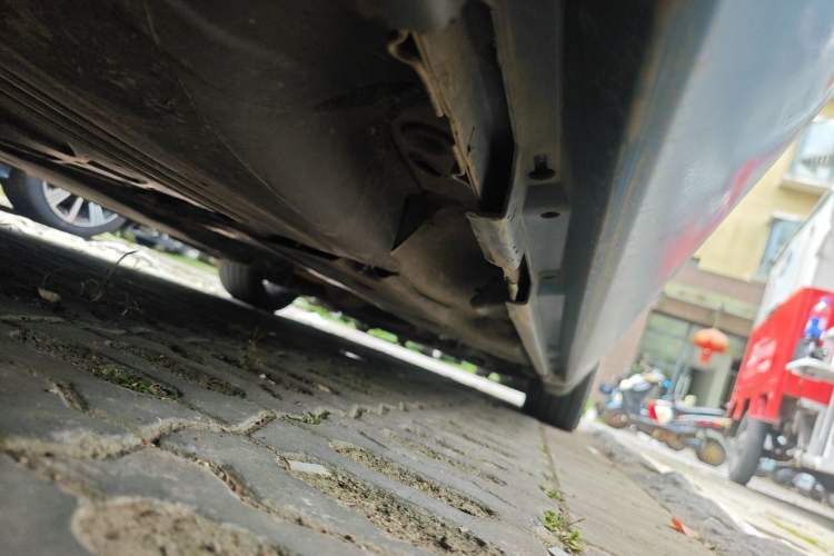 Used Volvo V60 2014 T5 Zhiya Edition Chassis Rear Right