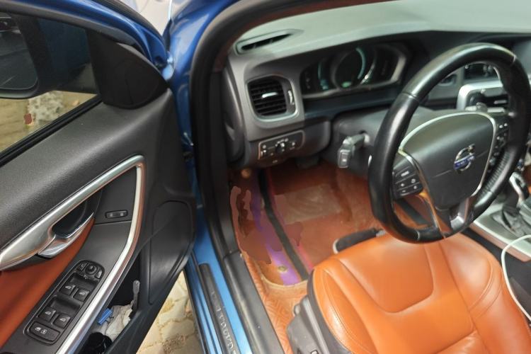 Used Volvo V60 2014 T5 Zhiya Edition Driver Seat