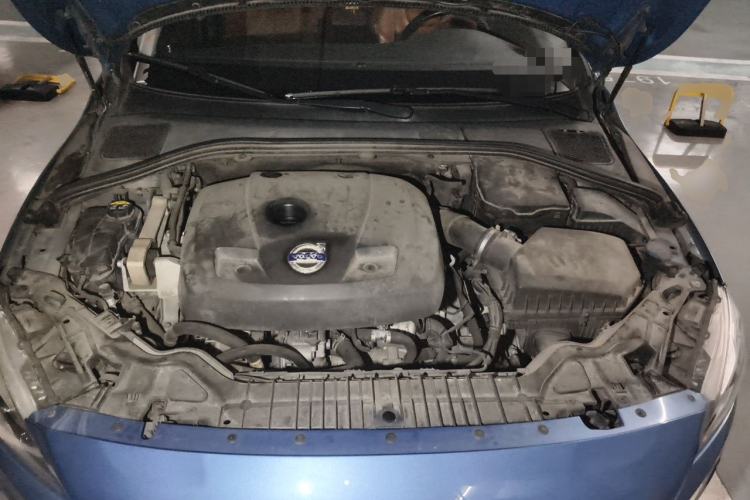 Used Volvo V60 2014 Restyled T5 Zhiya Edition Engine Bay