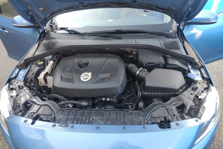 Used Volvo V60 2014 Restyled T5 Zhiya Edition Engine Bay