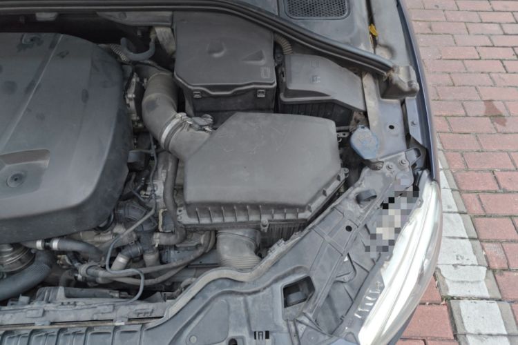 Used Volvo V60 2014 Restyled T5 Zhiya Edition Engine Bay Left
