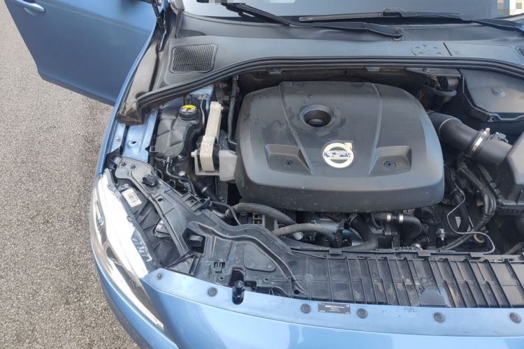 Used Volvo V60 2014 Restyled T5 Zhiya Edition Engine Bay Right