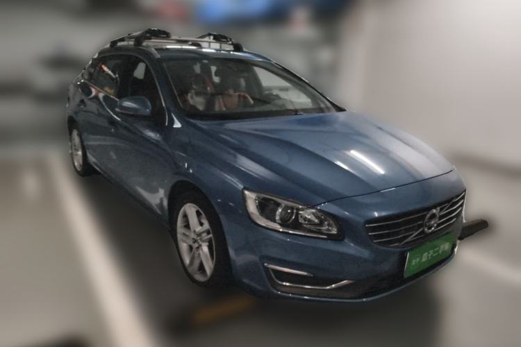 Used Volvo V60 2014 Restyled T5 Zhiya Edition Front Right 45 Deg